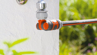 GARDENA Vinklad Skruvkontakt 1/2" – Roterbar krankoppling